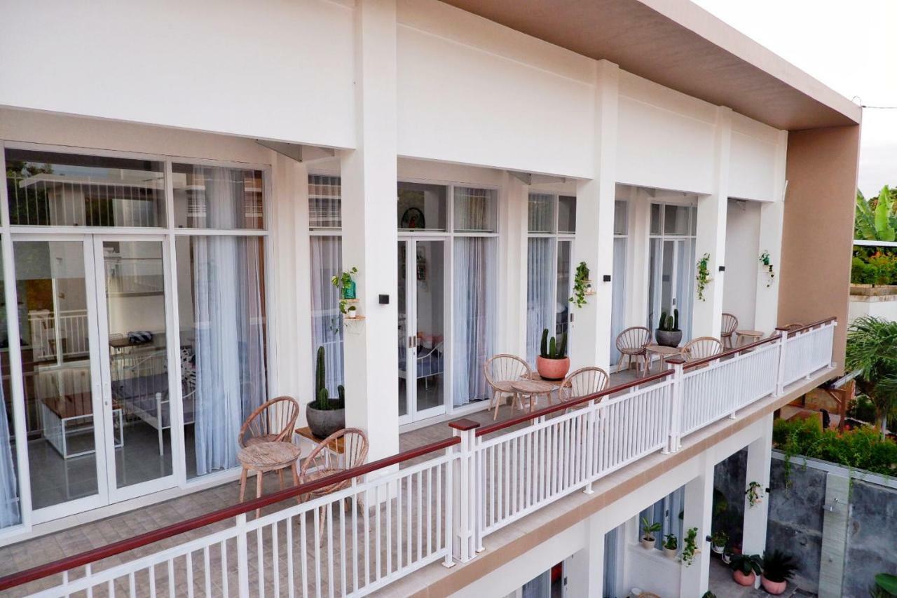Hotel The Sloth Bali à Canggu Extérieur photo