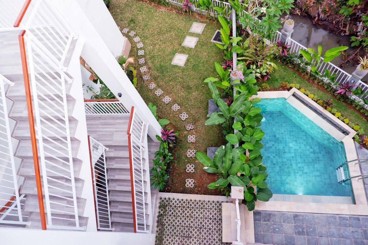 Hotel The Sloth Bali à Canggu Extérieur photo