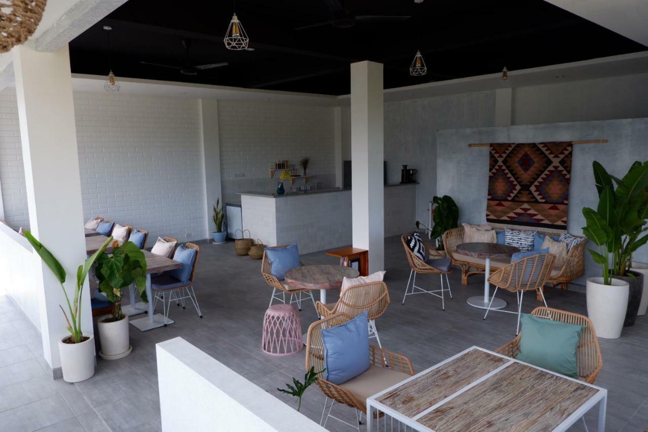 Hotel The Sloth Bali à Canggu Extérieur photo