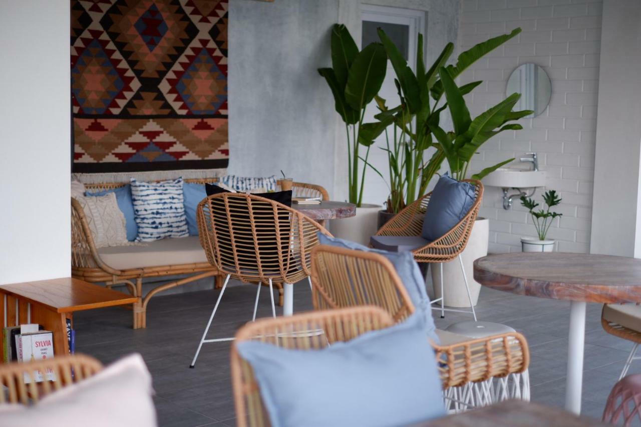 Hotel The Sloth Bali à Canggu Extérieur photo